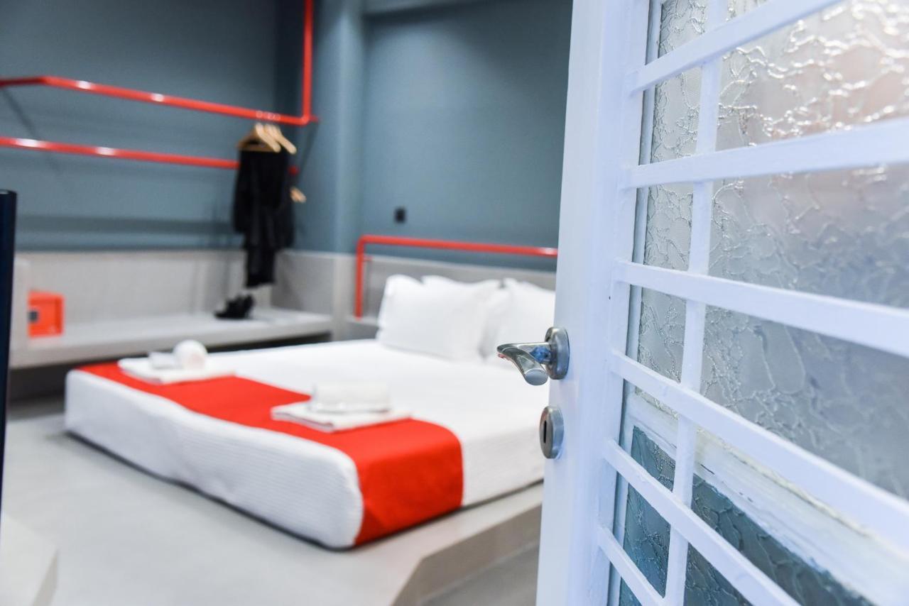 Central44 Yolo Casual Suite Athén Kültér fotó